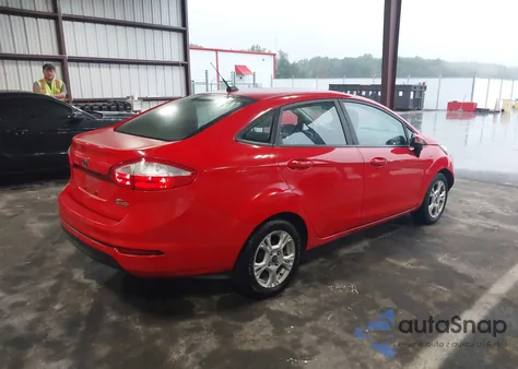 2015 Ford Fiesta Se из США, поврежденный, VIN 3FADP4BJ4FM200112